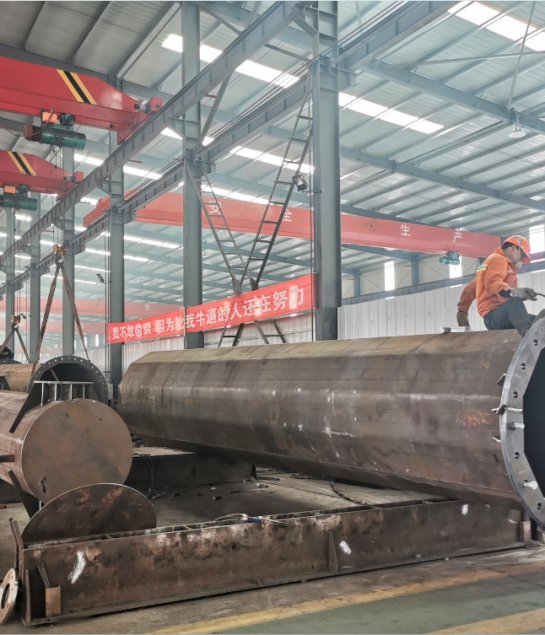 220kv steel pipe pole welding operation