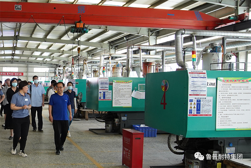 teachers and students visited Ropenet Group for investigation and research 4