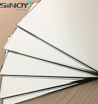 What’s the difference between silver mirror and aluminium mirror?