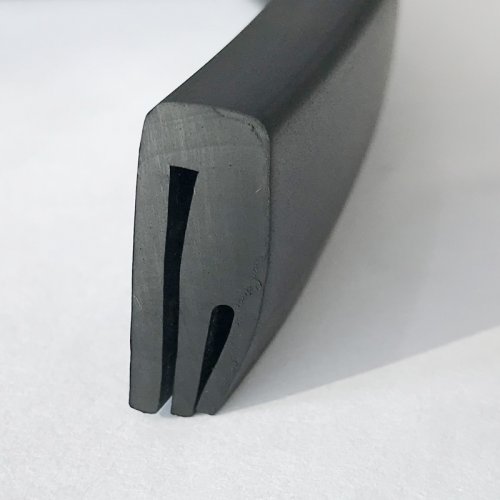 Dense Neoprene/CR Rubber Extrusions