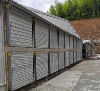 肉鸡分体笼养设备案例