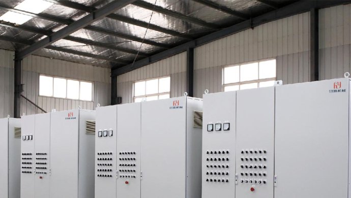 Poultry Farm Feeding & Climate‑Control Components