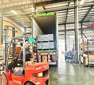 Factory show-load container